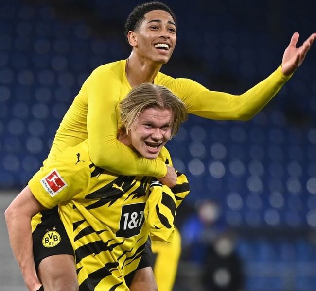 着特殊地位 着特殊地位